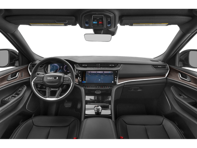 2026 Jeep Grand Cherokee Laredo 4x2