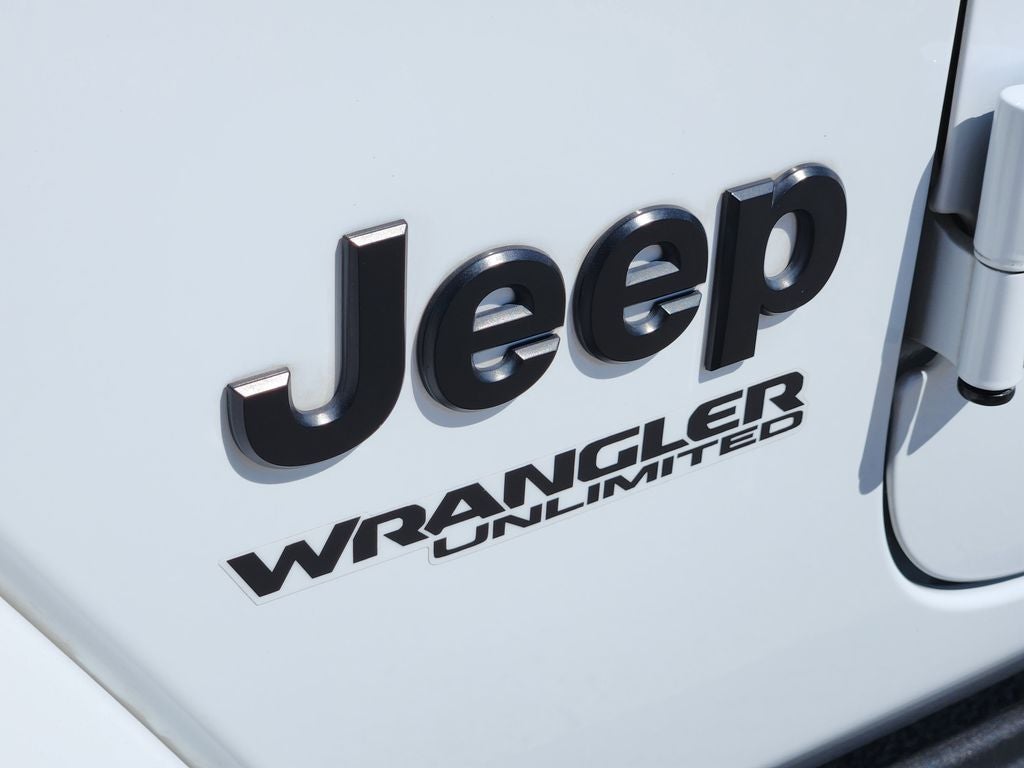 2021 Jeep Wrangler Unlimited Sahara Altitude 4x4