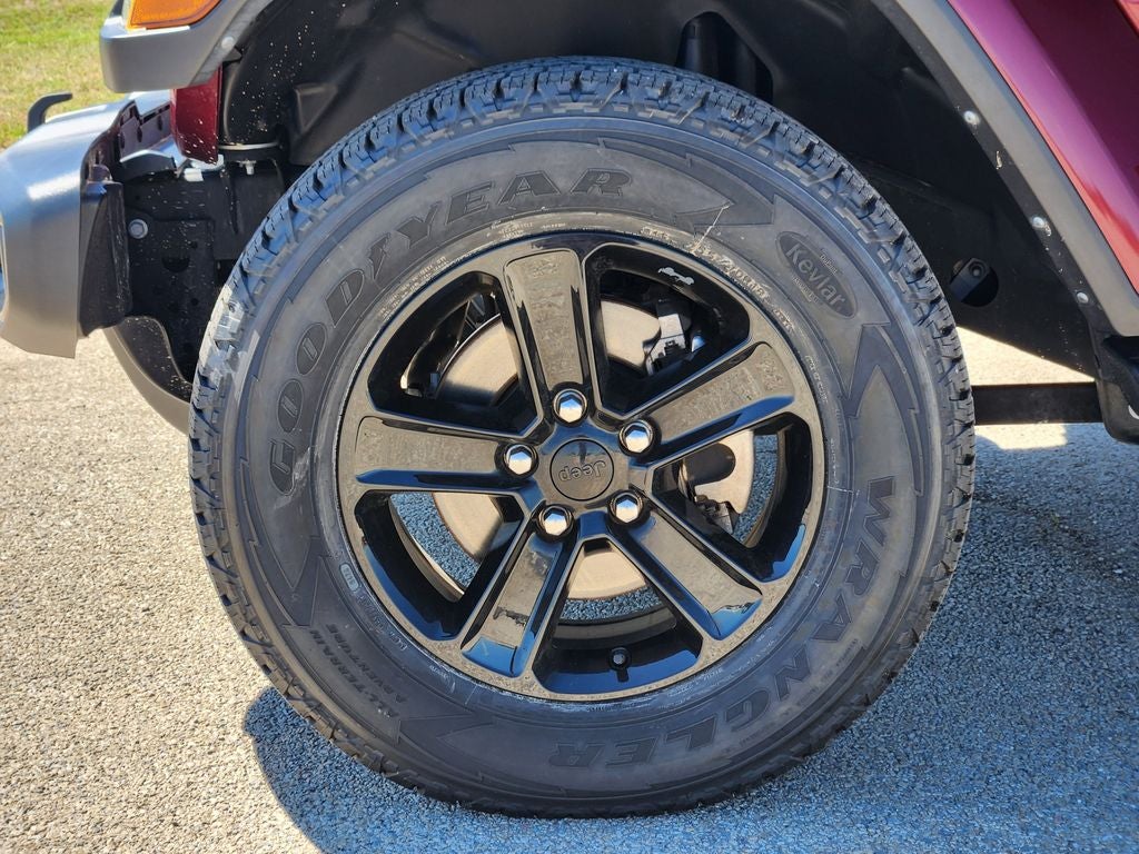 2021 Jeep Wrangler Unlimited Sahara Altitude 4x4