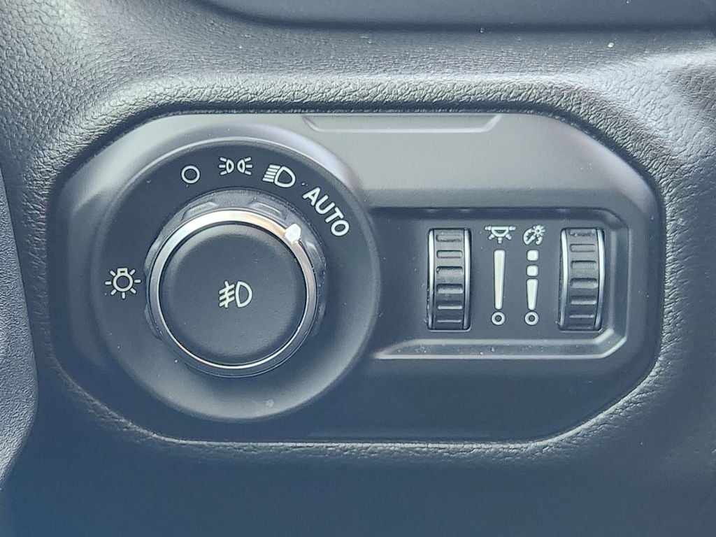 2021 Jeep Wrangler Unlimited Sahara Altitude 4x4