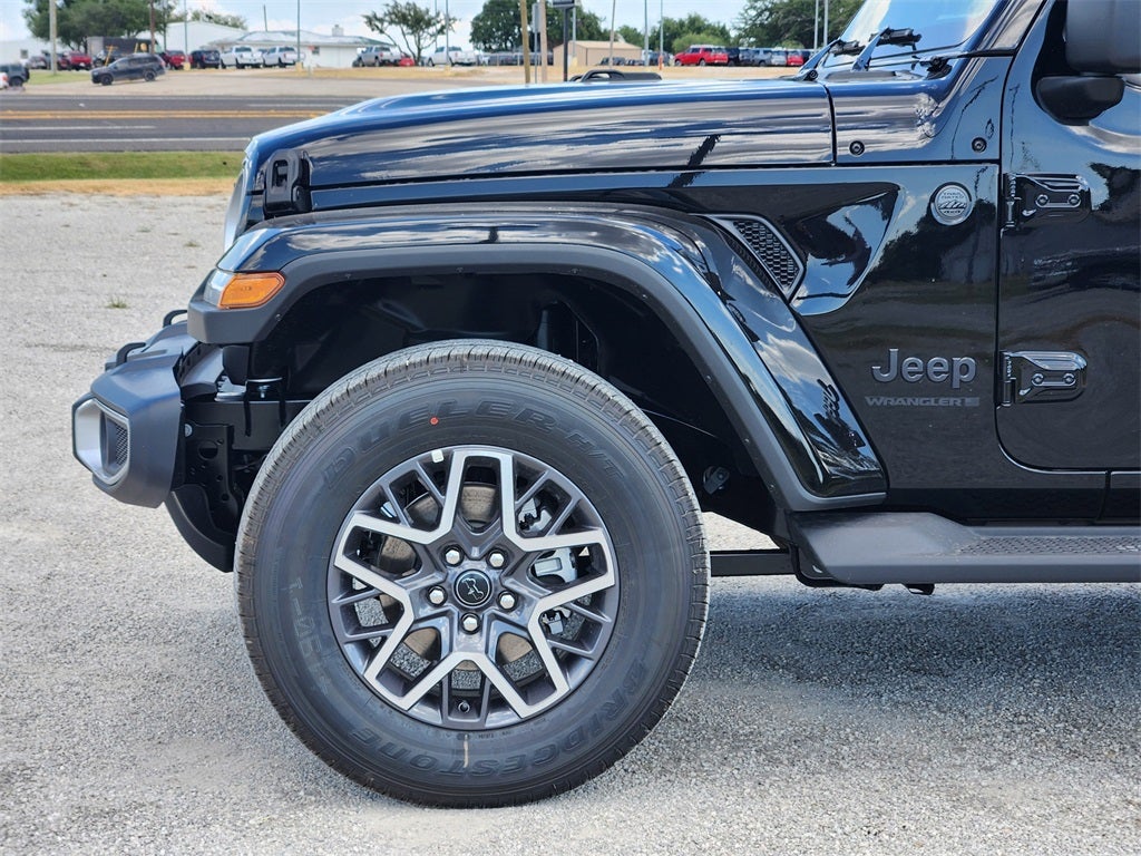 2025 Jeep Wrangler WRANGLER 4-DOOR SAHARA