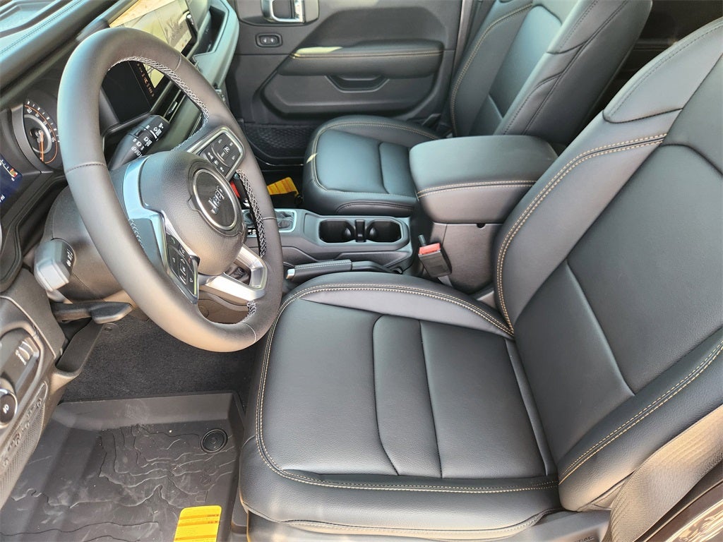 2025 Jeep Wrangler WRANGLER 4-DOOR SAHARA