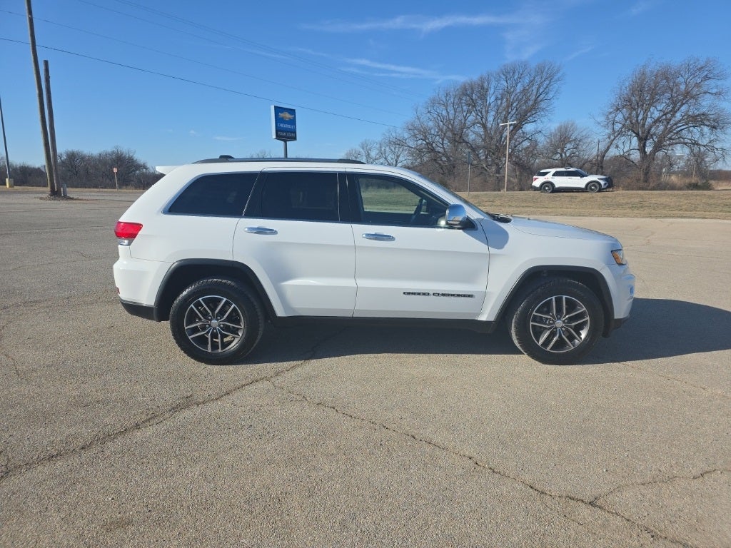 Used 2018 Jeep Grand Cherokee Limited with VIN 1C4RJEBG3JC142144 for sale in Henrietta, TX
