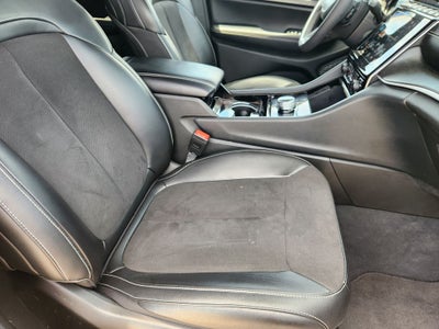 2023 Jeep Grand Cherokee Altitude 4x2