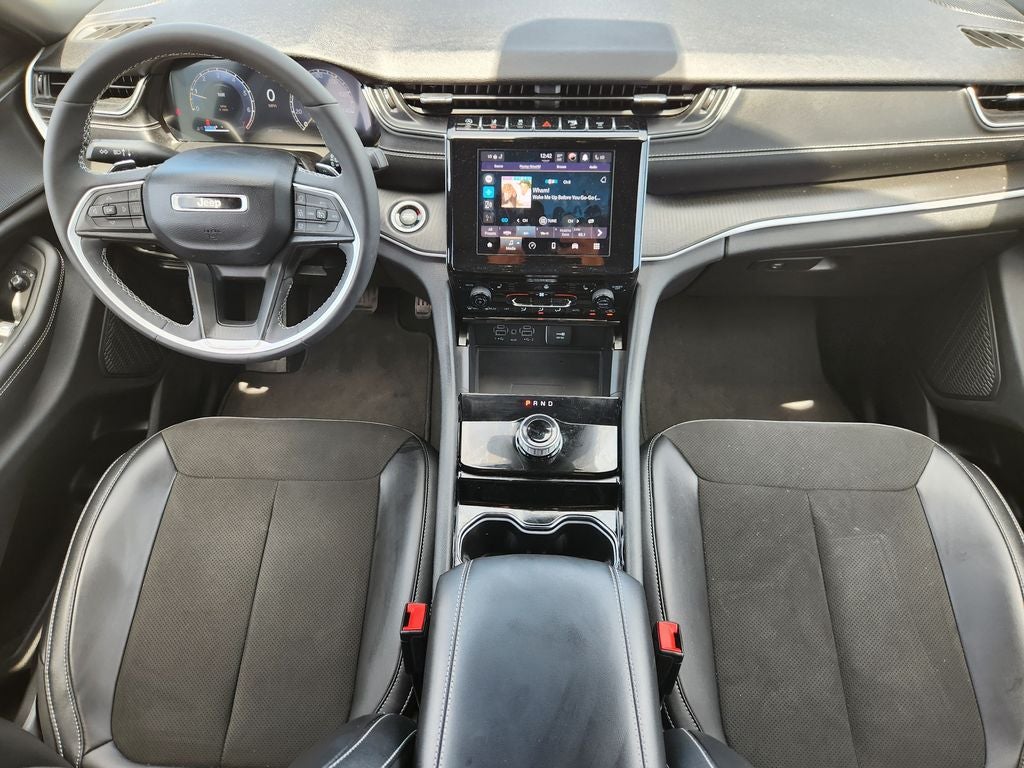 2023 Jeep Grand Cherokee Altitude 4x2