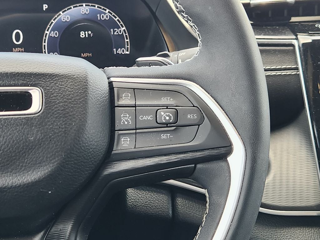 2023 Jeep Grand Cherokee Altitude 4x2