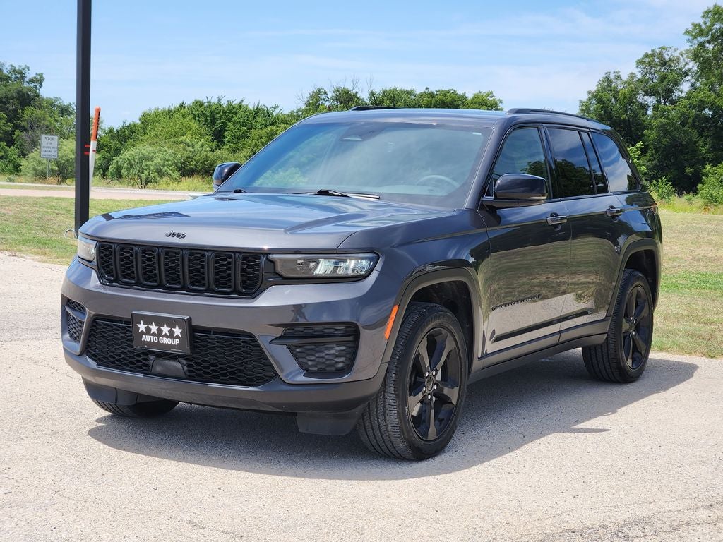 2023 Jeep Grand Cherokee Altitude 4x2
