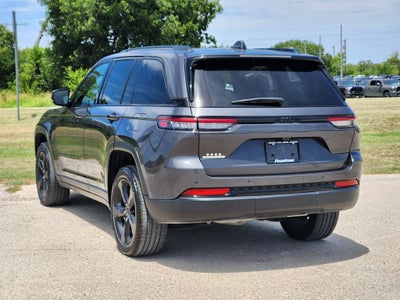 2023 Jeep Grand Cherokee Altitude 4x2