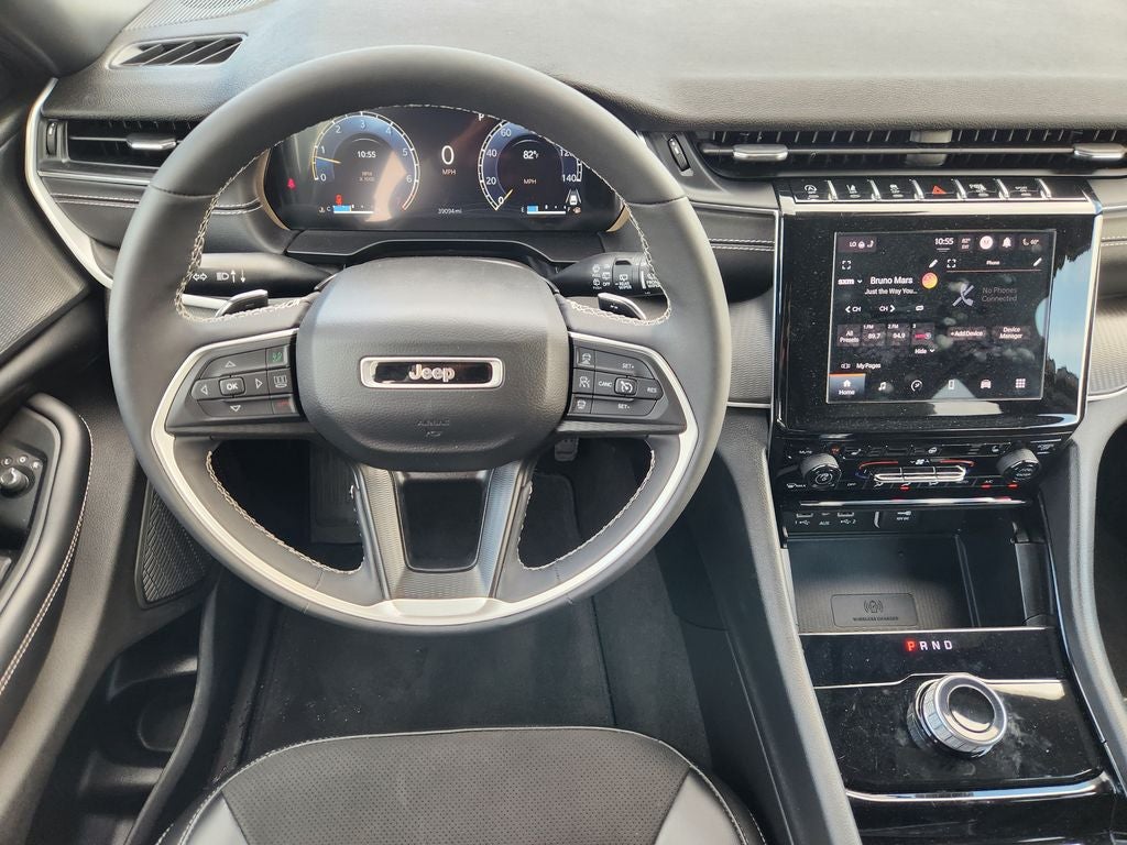 2023 Jeep Grand Cherokee Altitude 4x2
