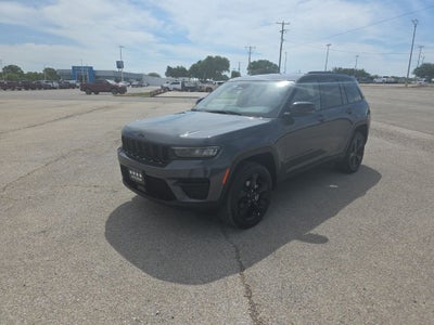 2023 Jeep Grand Cherokee Altitude 4x2