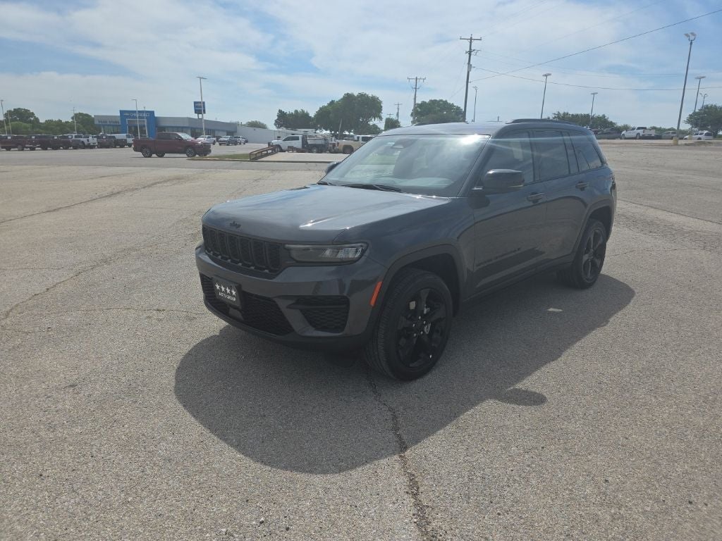 2023 Jeep Grand Cherokee Altitude 4x2
