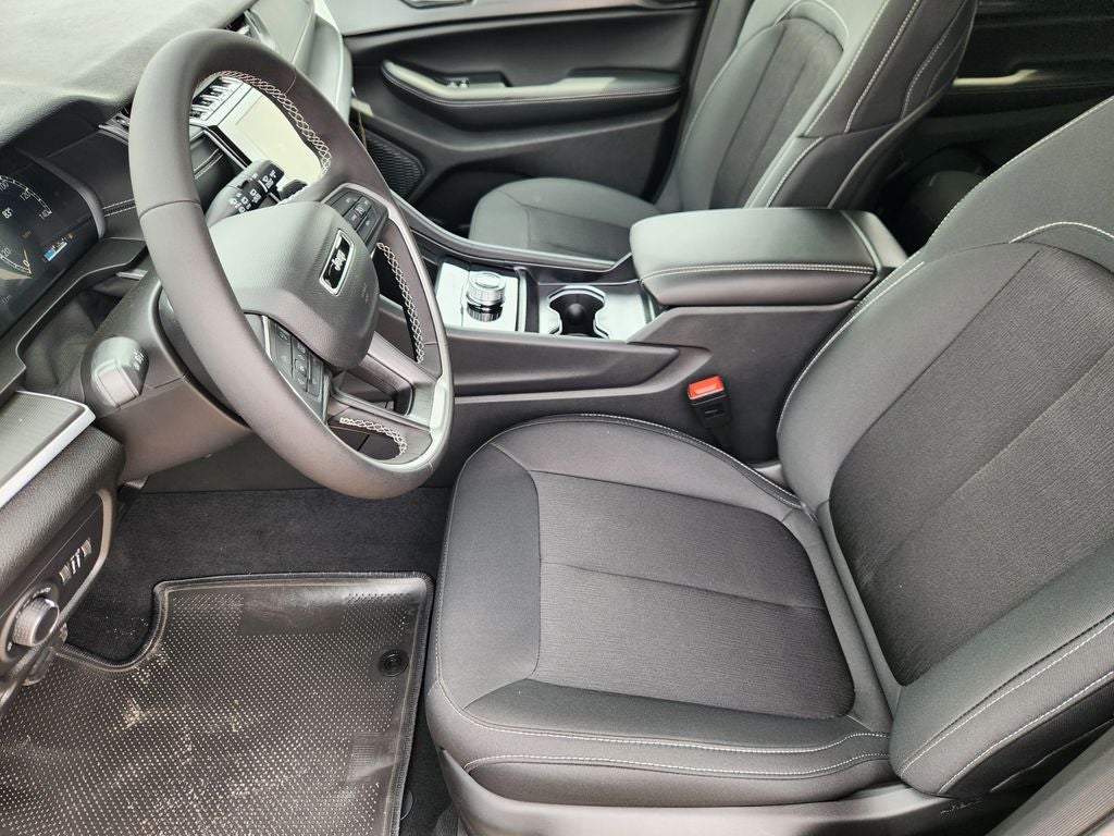 2026 Jeep Grand Cherokee GRAND CHEROKEE LAREDO 4X2