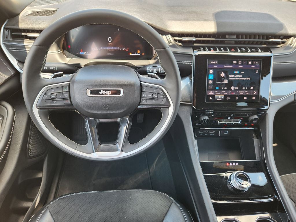2023 Jeep Grand Cherokee Altitude 4x2