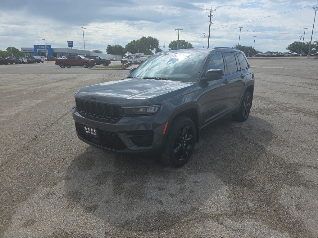 2023 Jeep Grand Cherokee Altitude 4x2
