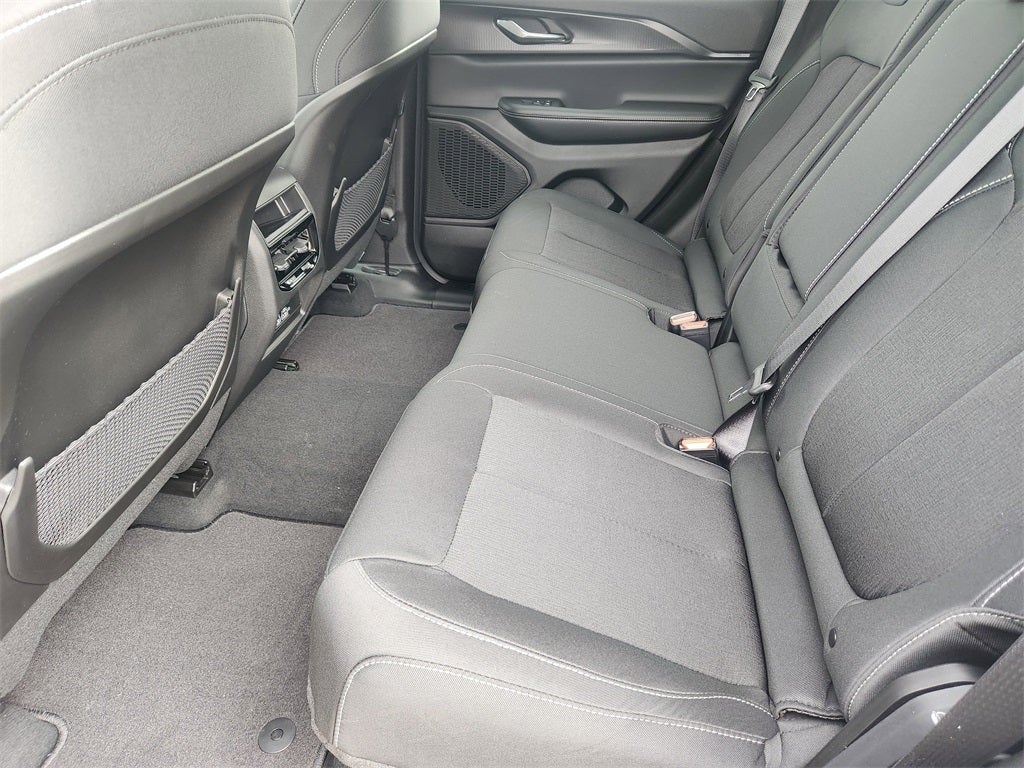 2026 Jeep Grand Cherokee GRAND CHEROKEE LAREDO 4X2