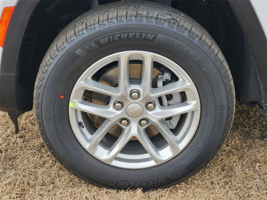 2026 Jeep Grand Cherokee GRAND CHEROKEE LAREDO 4X2