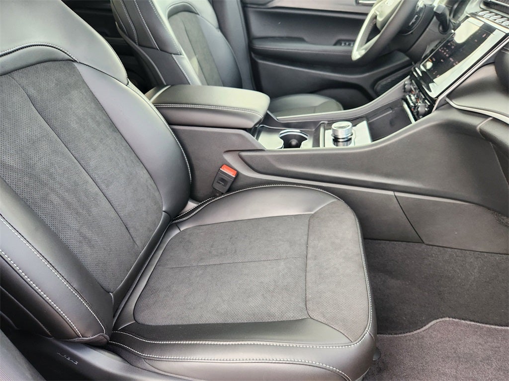 2025 Jeep Grand Cherokee GRAND CHEROKEE ALTITUDE X 4X2