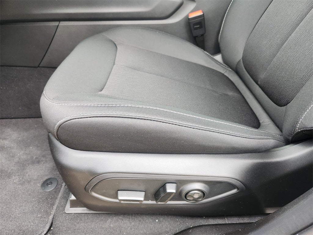 2026 Jeep Grand Cherokee GRAND CHEROKEE LAREDO 4X2