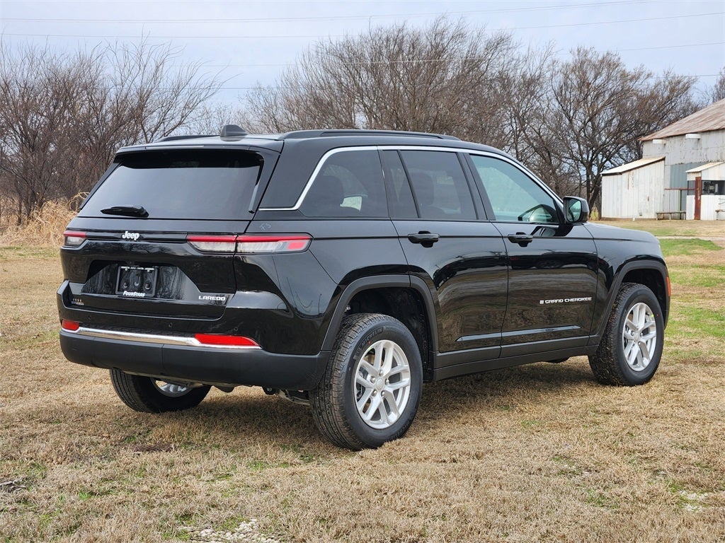 2026 Jeep Grand Cherokee GRAND CHEROKEE LAREDO 4X2