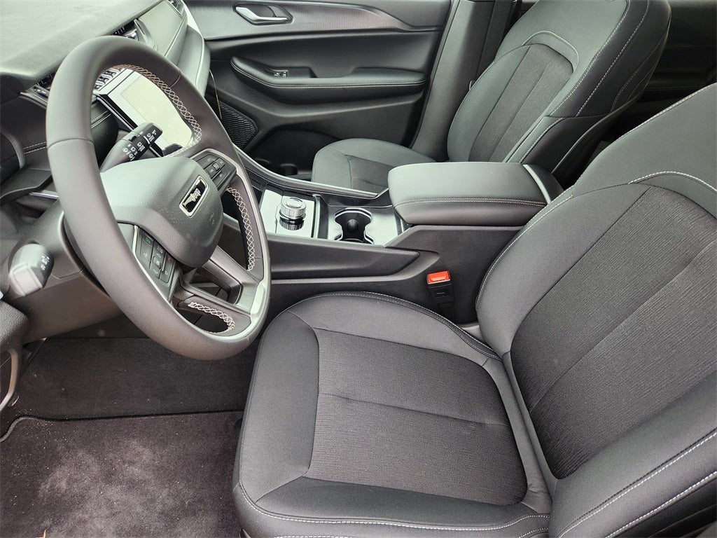 2026 Jeep Grand Cherokee GRAND CHEROKEE LAREDO 4X2