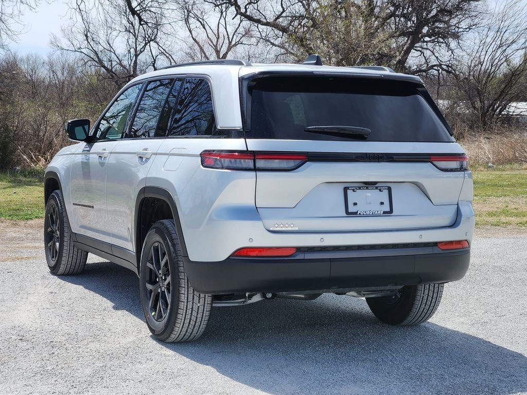 2026 Jeep Grand Cherokee GRAND CHEROKEE LAREDO ALTITUDE 4X2