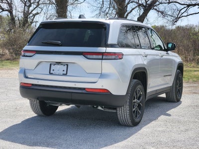 2026 Jeep Grand Cherokee GRAND CHEROKEE LAREDO ALTITUDE 4X2