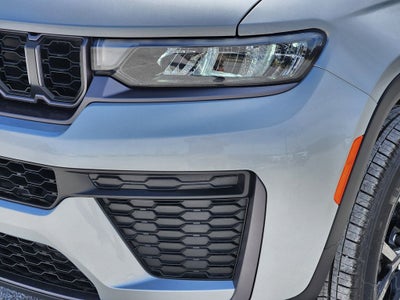 2026 Jeep Grand Cherokee GRAND CHEROKEE LAREDO ALTITUDE 4X2