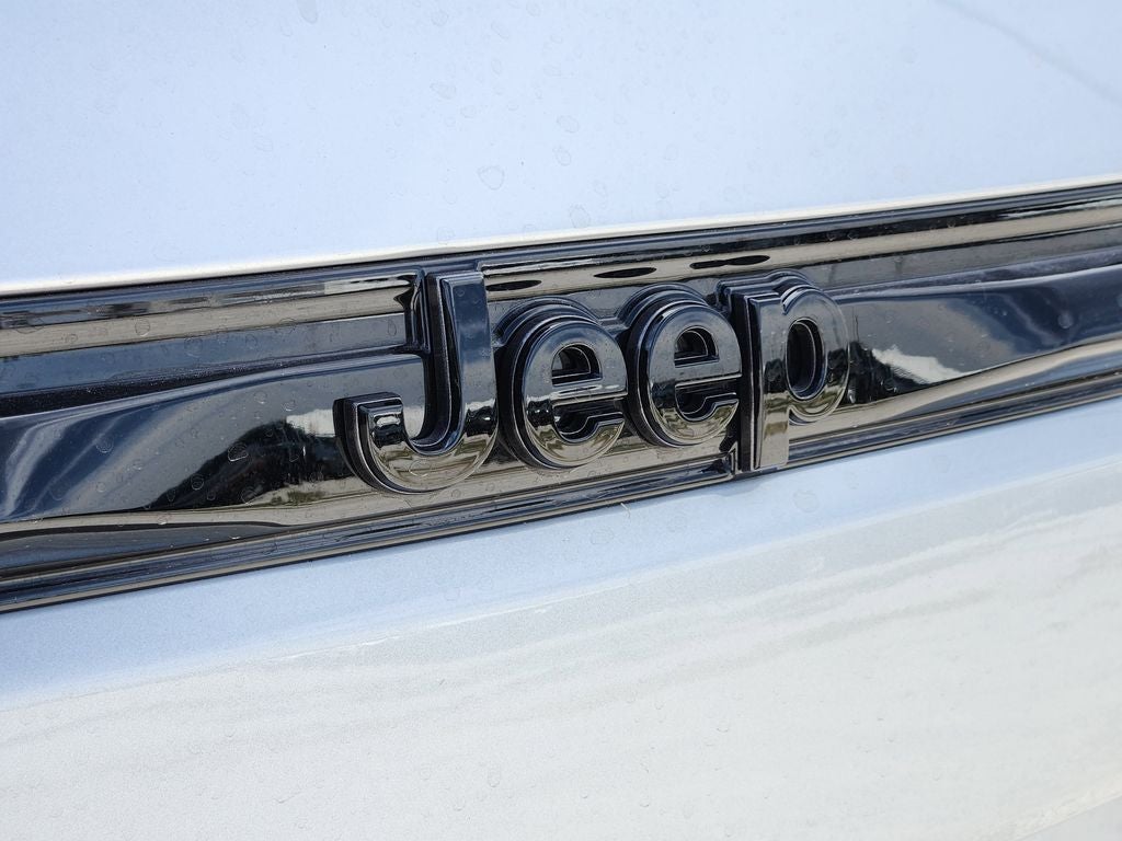 2026 Jeep Grand Cherokee GRAND CHEROKEE LAREDO ALTITUDE 4X2