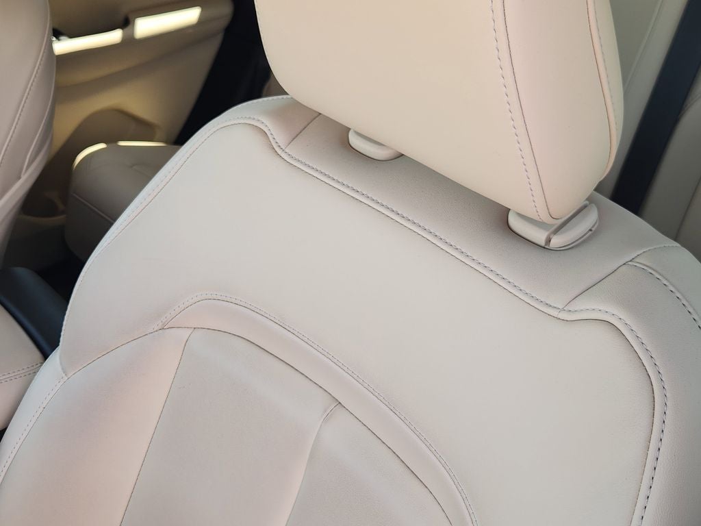 2022 Jeep Grand Cherokee Limited 4x2