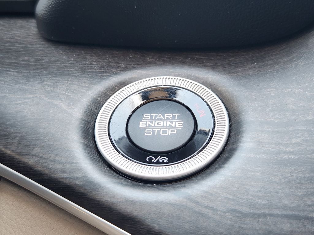 2022 Jeep Grand Cherokee Limited 4x2