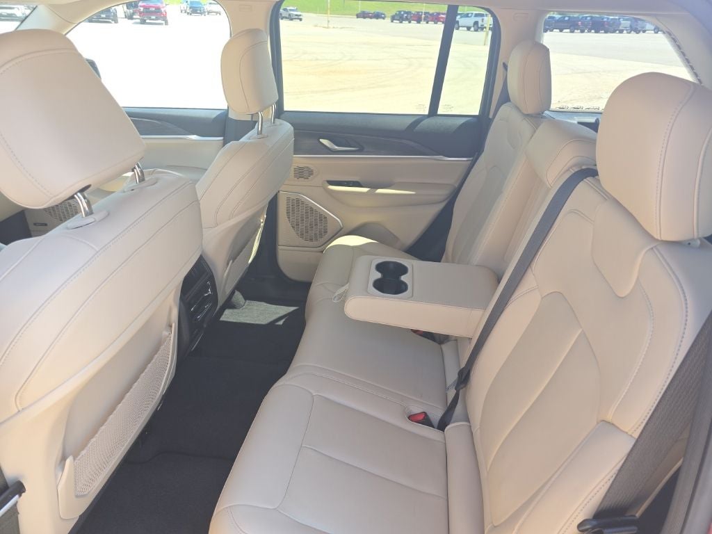 2022 Jeep Grand Cherokee Limited 4x2