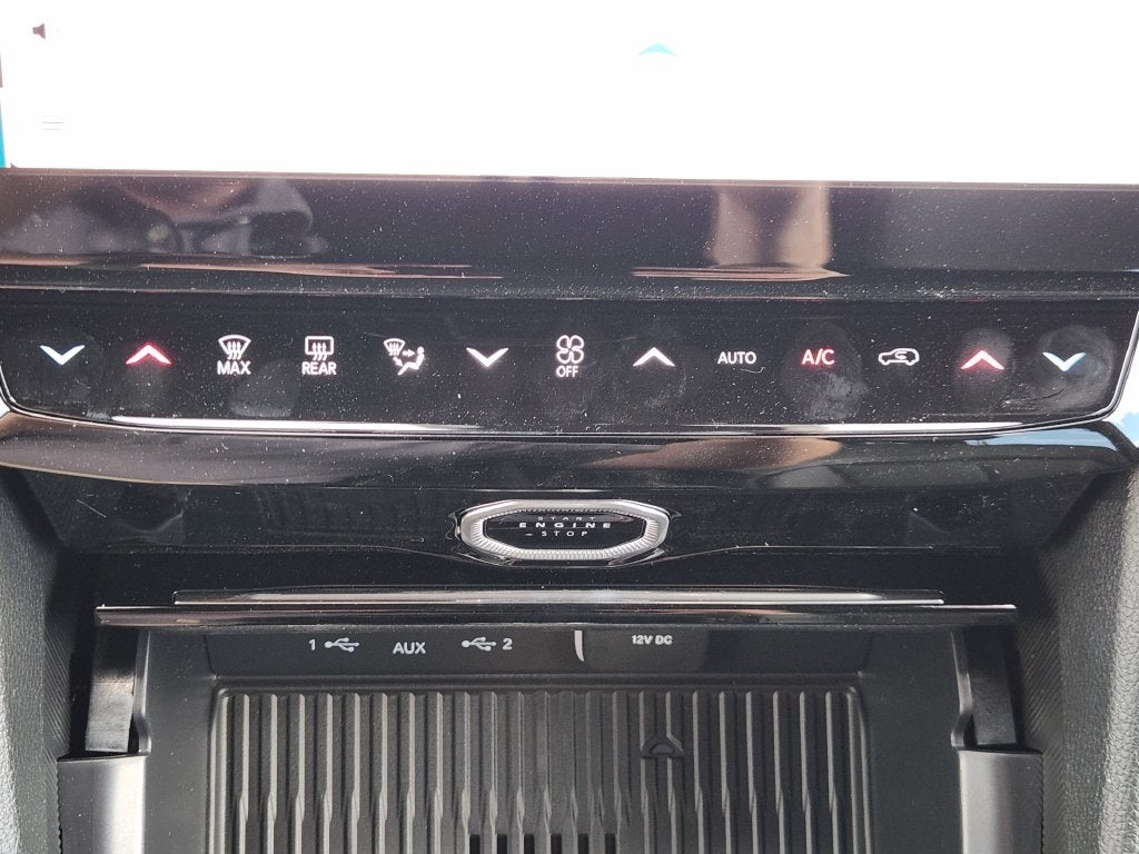 2027 Jeep Grand Cherokee GRAND CHEROKEE LIMITED 4X2
