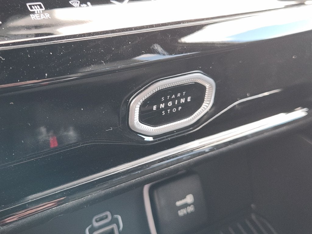 2027 Jeep Grand Cherokee GRAND CHEROKEE LIMITED 4X2