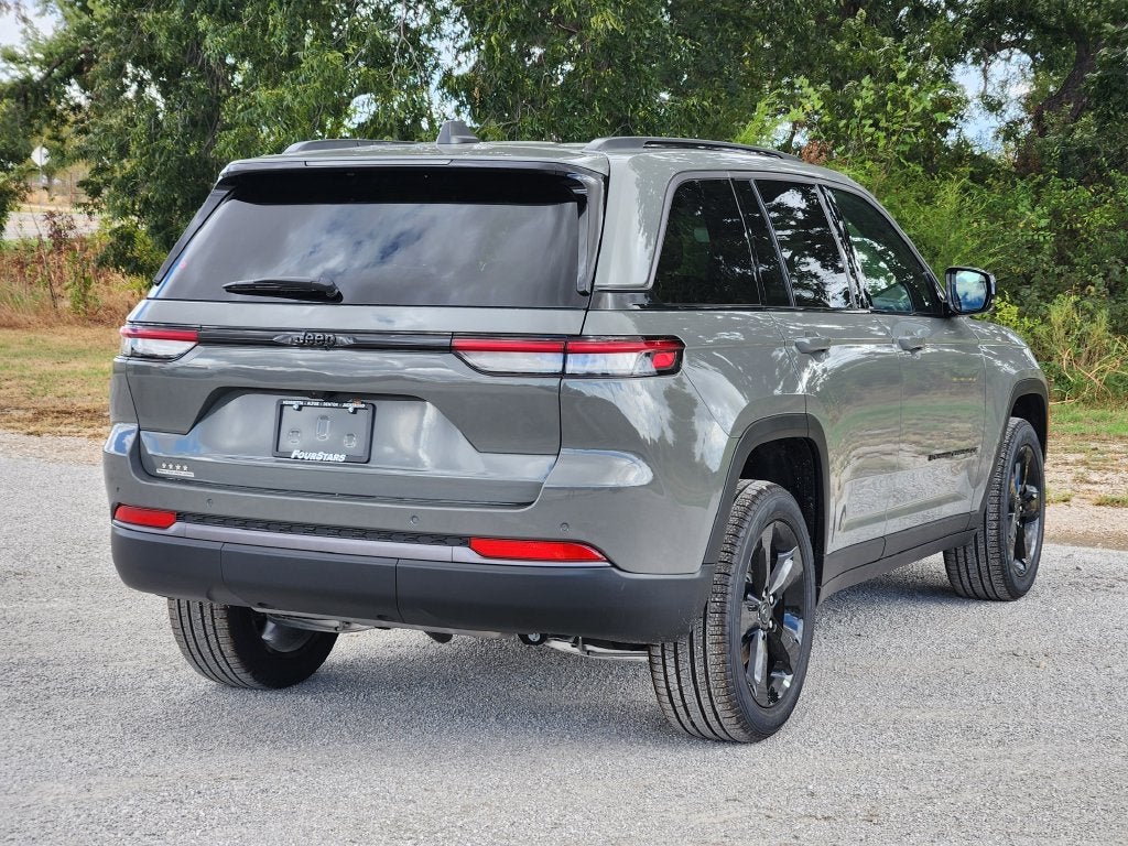 2027 Jeep Grand Cherokee GRAND CHEROKEE LIMITED 4X2