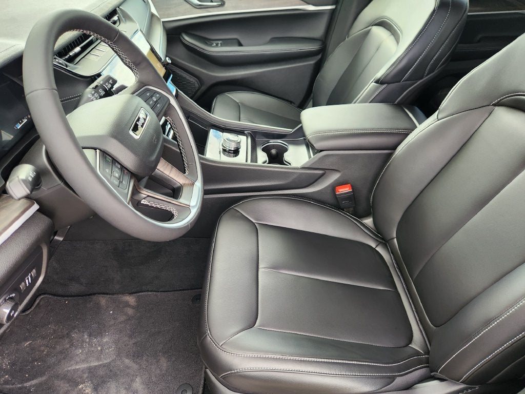 2027 Jeep Grand Cherokee GRAND CHEROKEE LIMITED 4X2