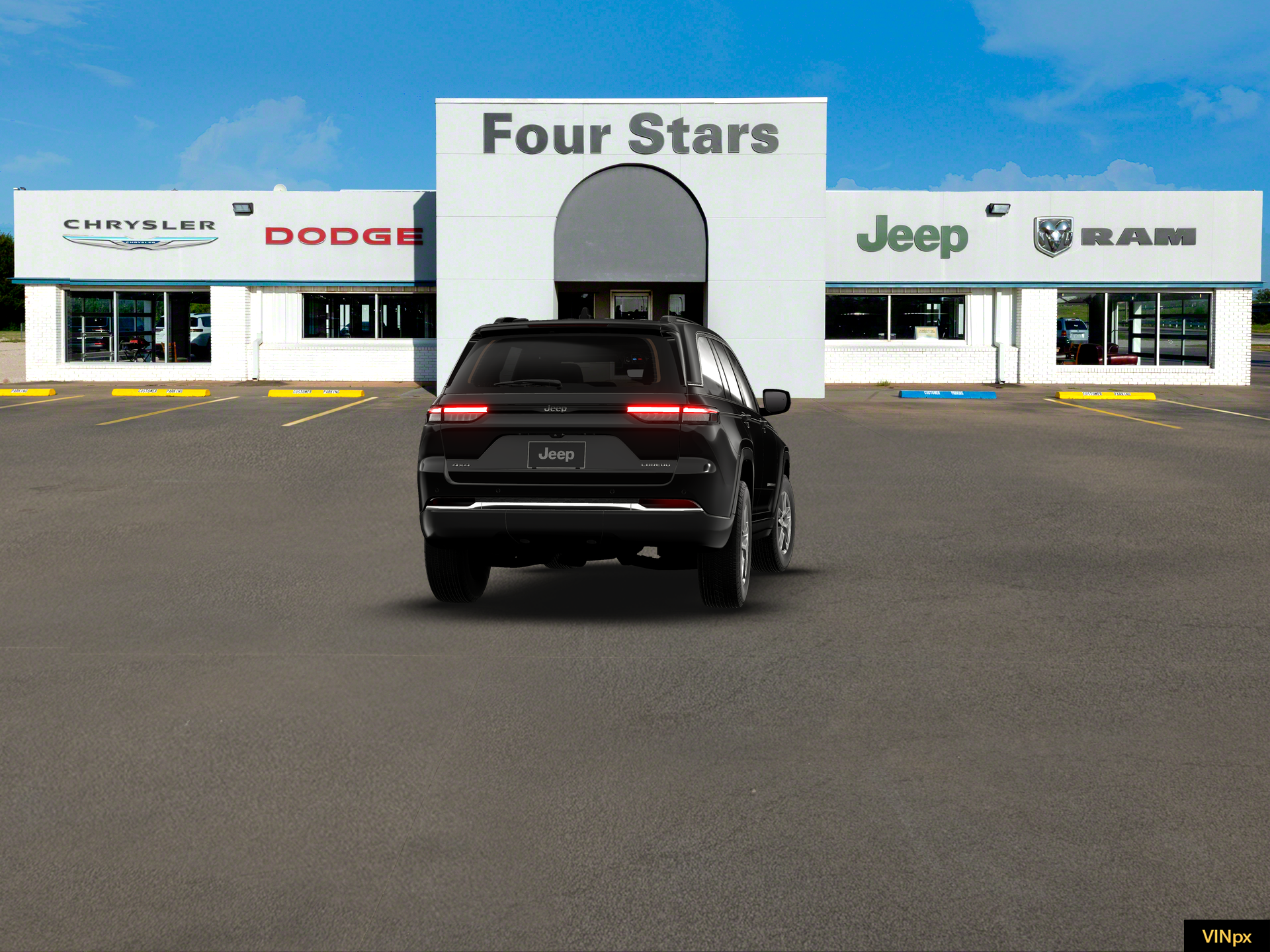 2026 Jeep Grand Cherokee GRAND CHEROKEE LAREDO X 4X4