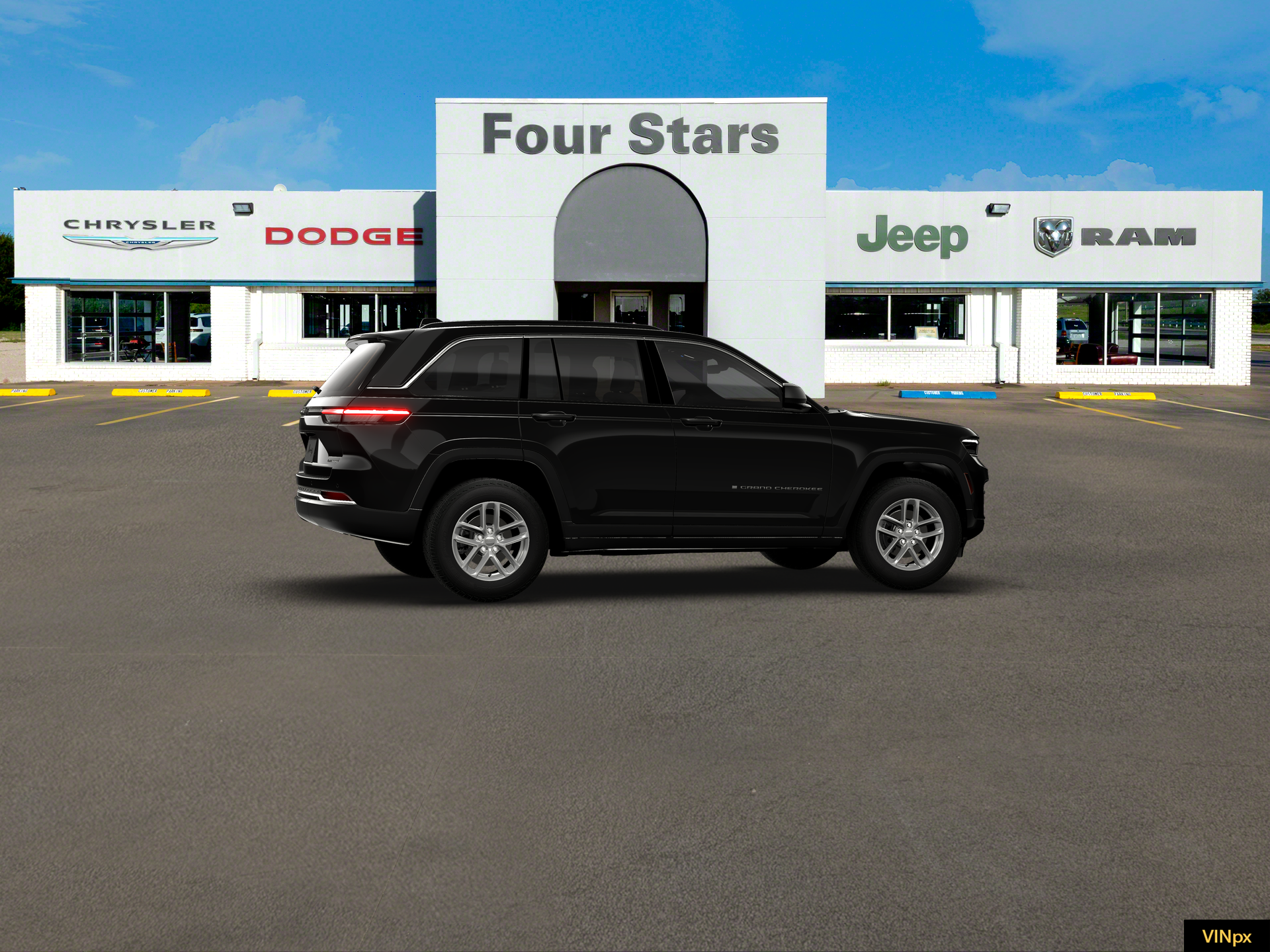 2026 Jeep Grand Cherokee GRAND CHEROKEE LAREDO X 4X4