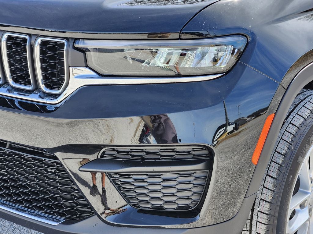 2026 Jeep Grand Cherokee GRAND CHEROKEE LAREDO X 4X4