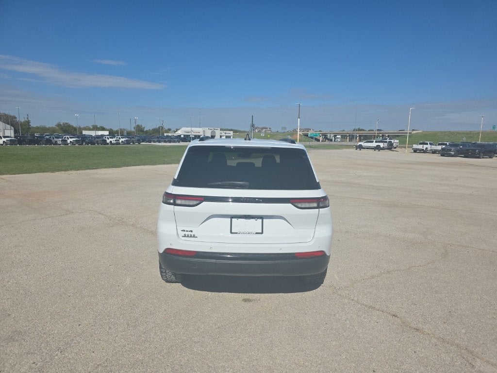 2024 Jeep Grand Cherokee Altitude 4x4
