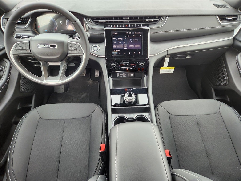 2026 Jeep Grand Cherokee GRAND CHEROKEE LAREDO X 4X4