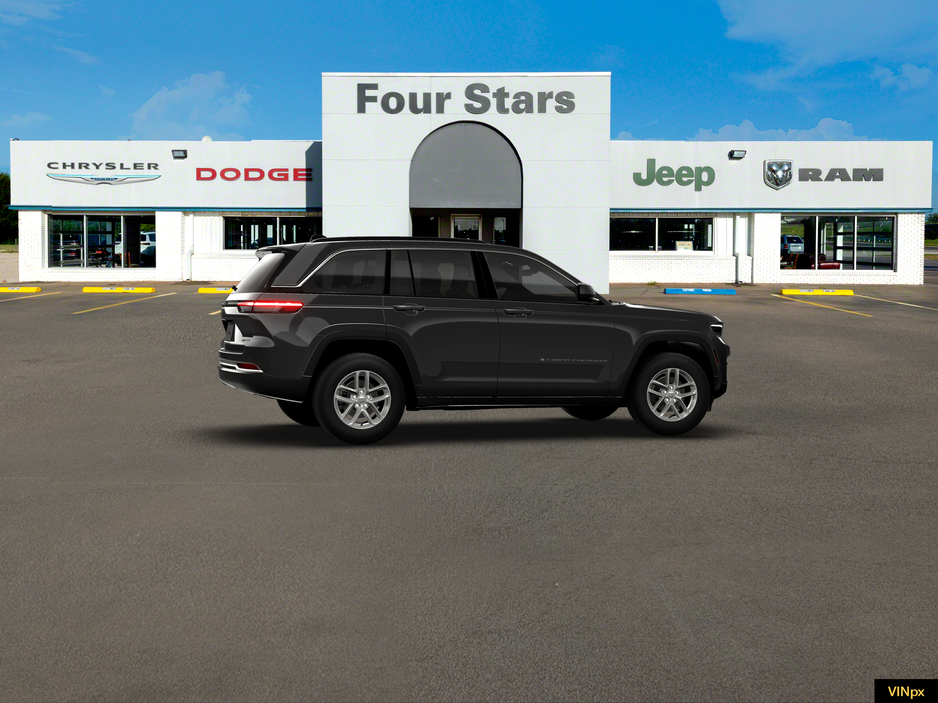 2026 Jeep Grand Cherokee GRAND CHEROKEE LAREDO X 4X4