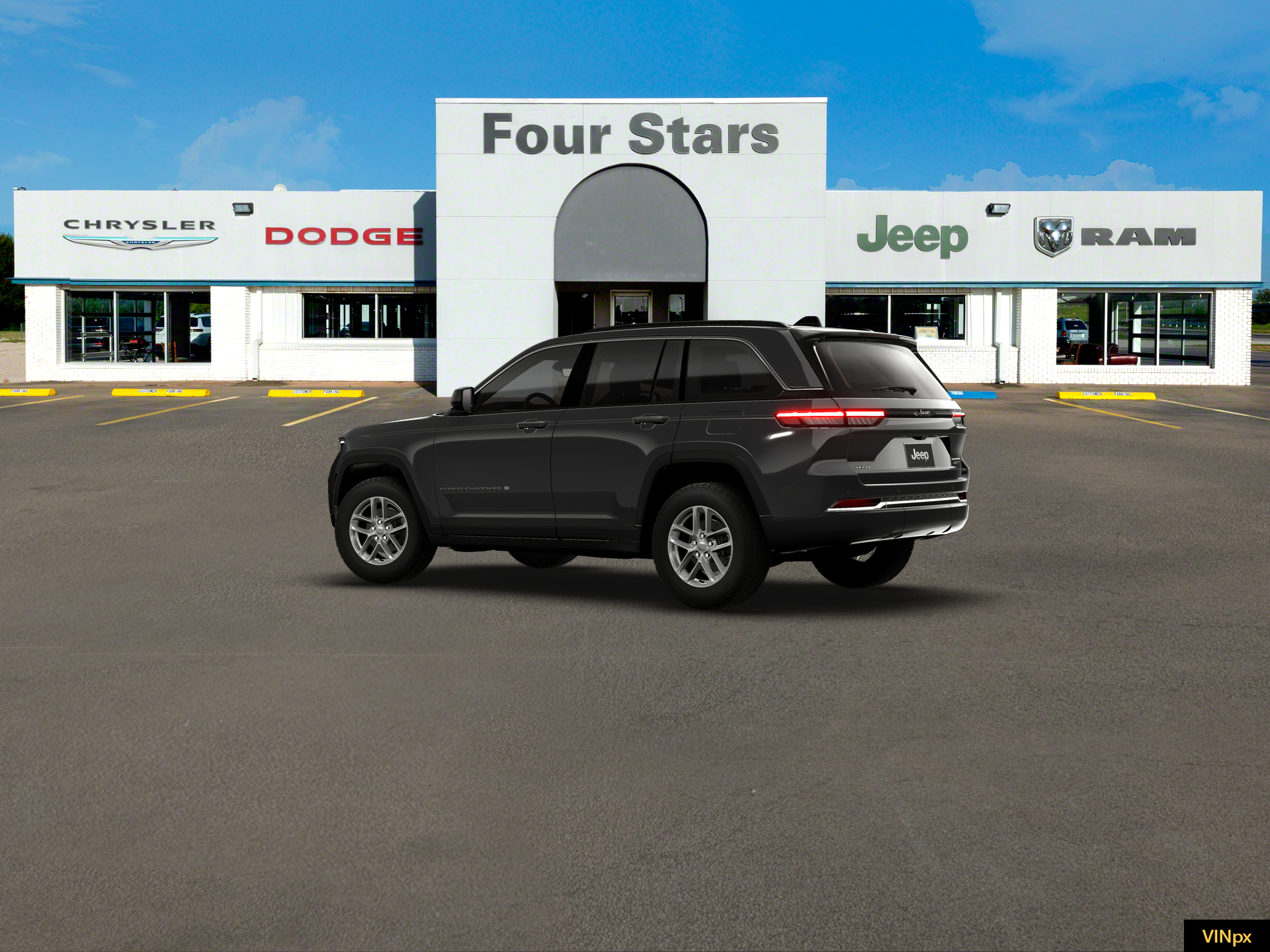 2026 Jeep Grand Cherokee GRAND CHEROKEE LAREDO X 4X4