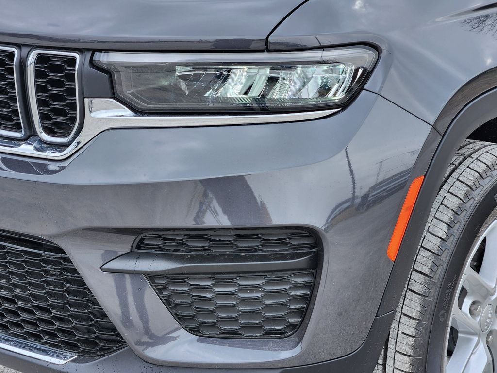 2026 Jeep Grand Cherokee GRAND CHEROKEE LAREDO X 4X4