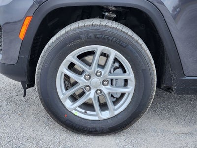 2026 Jeep Grand Cherokee GRAND CHEROKEE LAREDO X 4X4