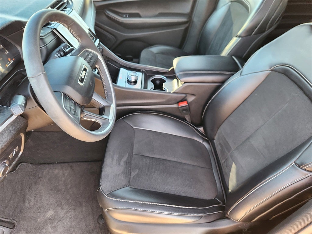 2025 Jeep Grand Cherokee Altitude X 4x4