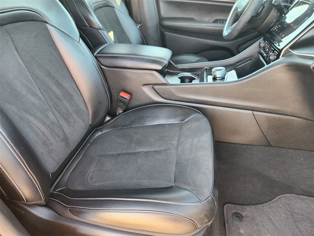 2025 Jeep Grand Cherokee Altitude X 4x4