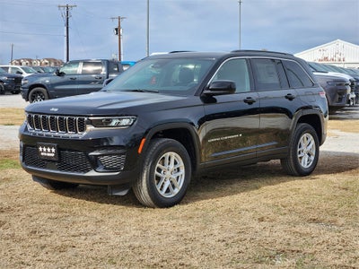 2026 Jeep Grand Cherokee GRAND CHEROKEE LAREDO X 4X4