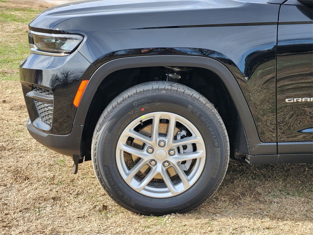 2026 Jeep Grand Cherokee GRAND CHEROKEE LAREDO X 4X4