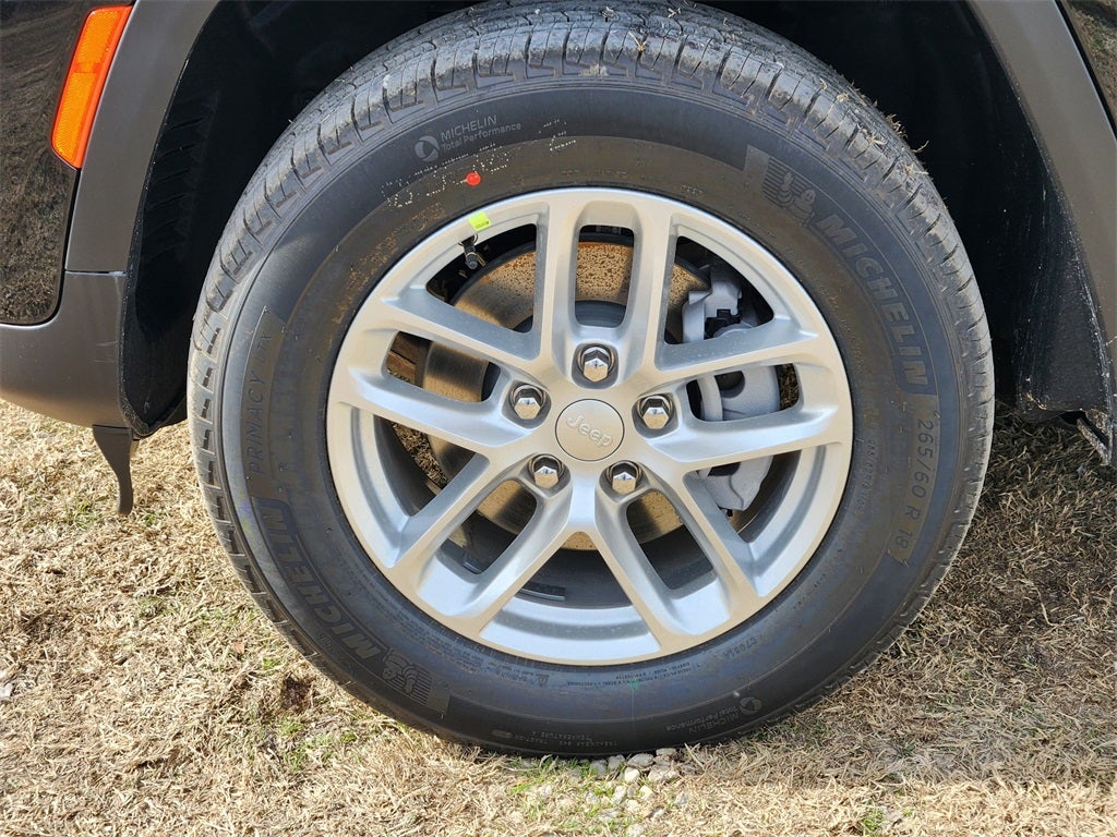 2026 Jeep Grand Cherokee GRAND CHEROKEE LAREDO X 4X4