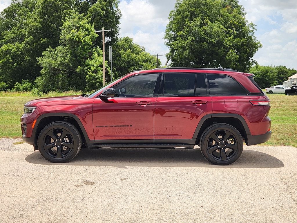 2022 Jeep Grand Cherokee Altitude 4x4